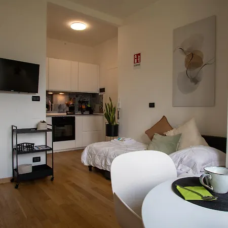 Hi15 - Garage Privato *