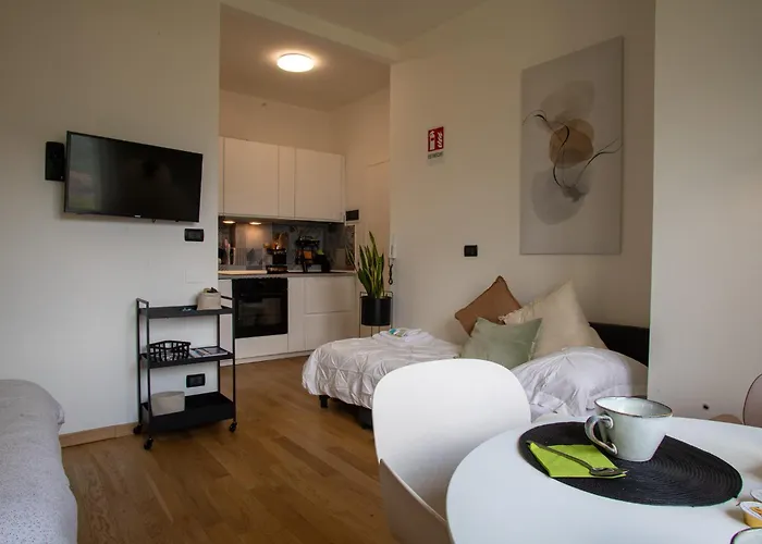 Hi15 - Garage Privato *